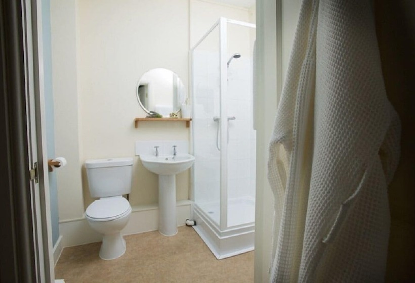 חדר סטנדרט, Church Farm