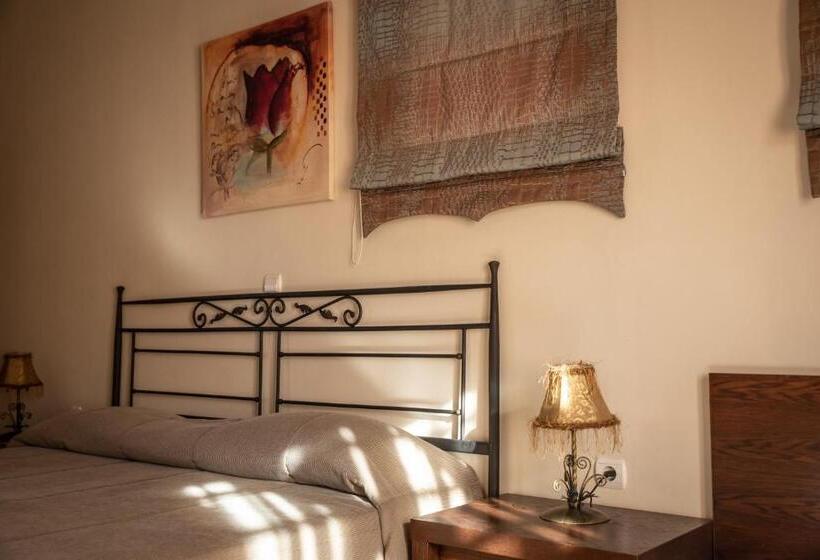 اتاق سوپریور با چشمانداز دریا, Alma