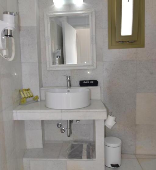 اتاق سوپریور, Artemis