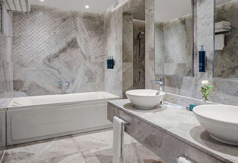 스위트 킹사이즈 침대, Hilton Nanjing