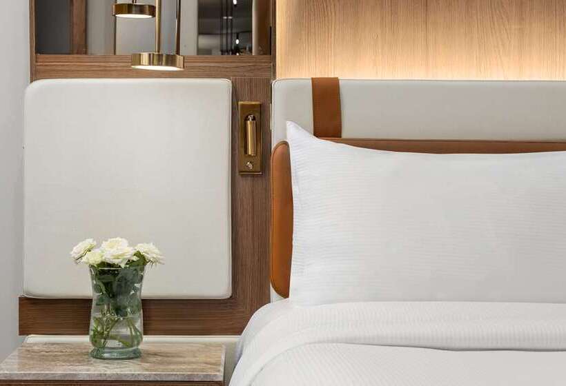 스위트 킹사이즈 침대, Hilton Nanjing