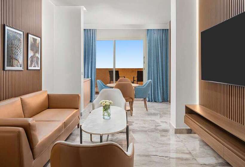 스위트 킹사이즈 침대, Hilton Nanjing