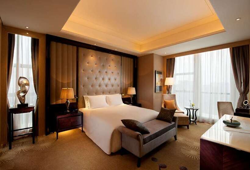 스위트 킹사이즈 침대, Hilton Nanjing