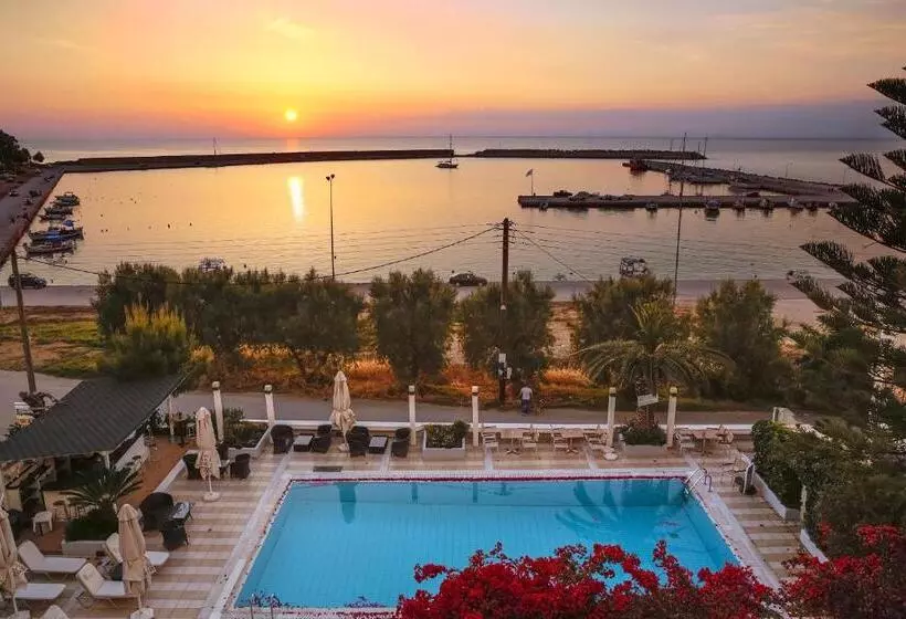 Triple Room Sea View, Kyparissia Beach