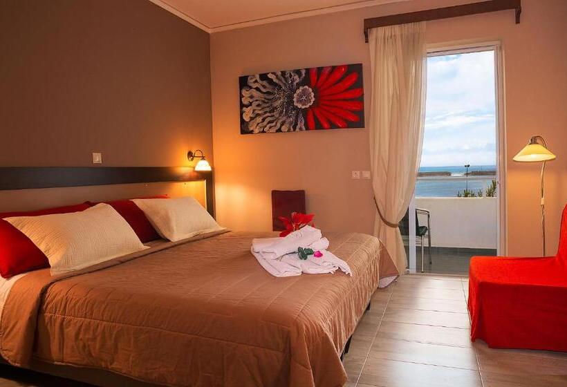 2 Bedrooms Suite Sea View, Kyparissia Beach
