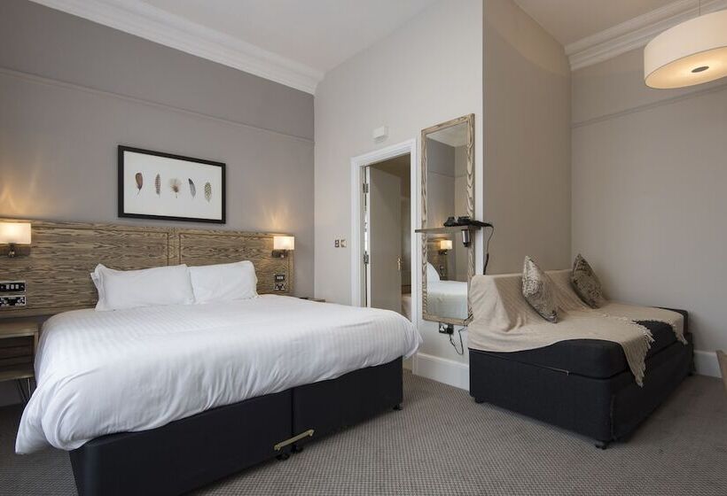 ファミリールーム, Owl, Hambleton By Marston S Inns