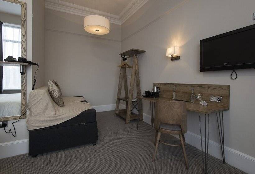 ファミリールーム, Owl, Hambleton By Marston S Inns