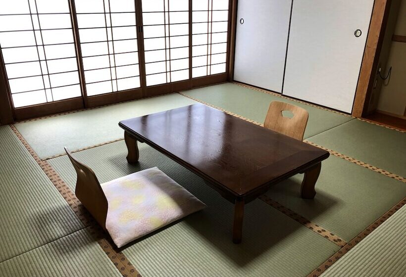 バス共有のスタンダードルーム, Yufuin Onsen Hasuwa Inn