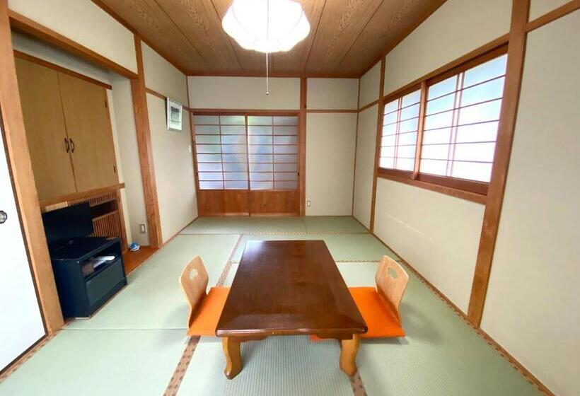 バス共有のスタンダードルーム, Yufuin Onsen Hasuwa Inn