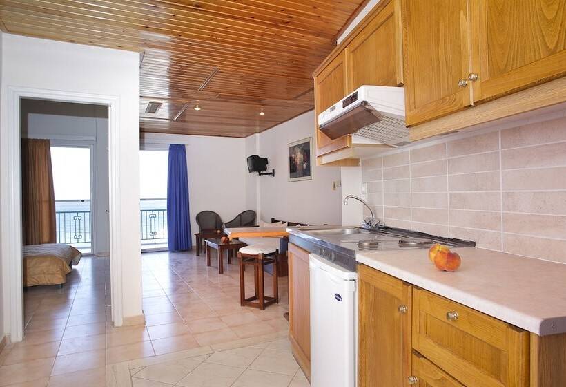 شقة غرفة واحدة مطلة على البحر, Kyveli Apartments