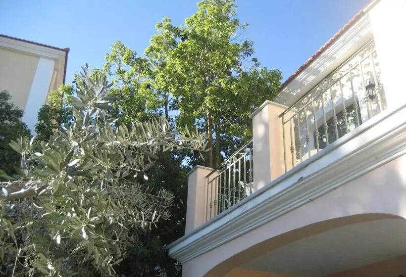 آپارتمان 1 خوابه با چشم‌انداز باغ, Kyveli Apartments