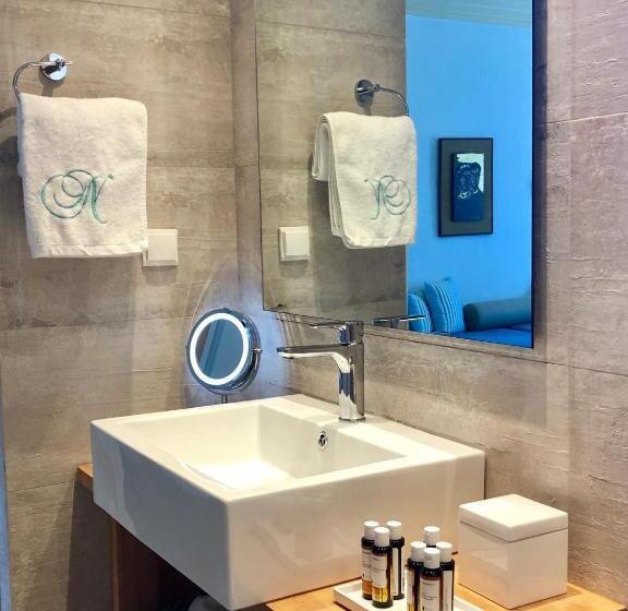 オーシャンビュースーペリアースイート, Niriedes