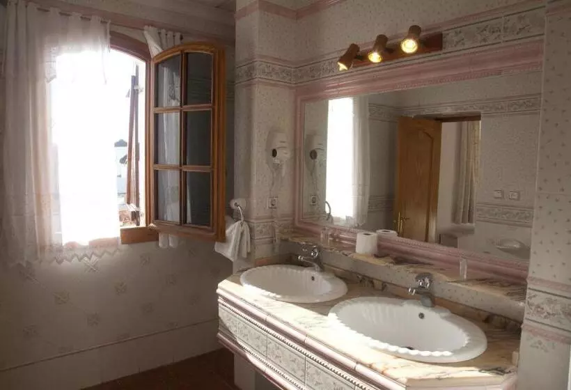 اتاق استاندارد, Hostal Mar De Frente