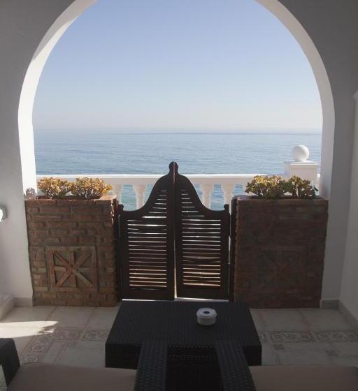 اتاق استاندارد با چشم‌انداز دریا, Hostal Mar De Frente