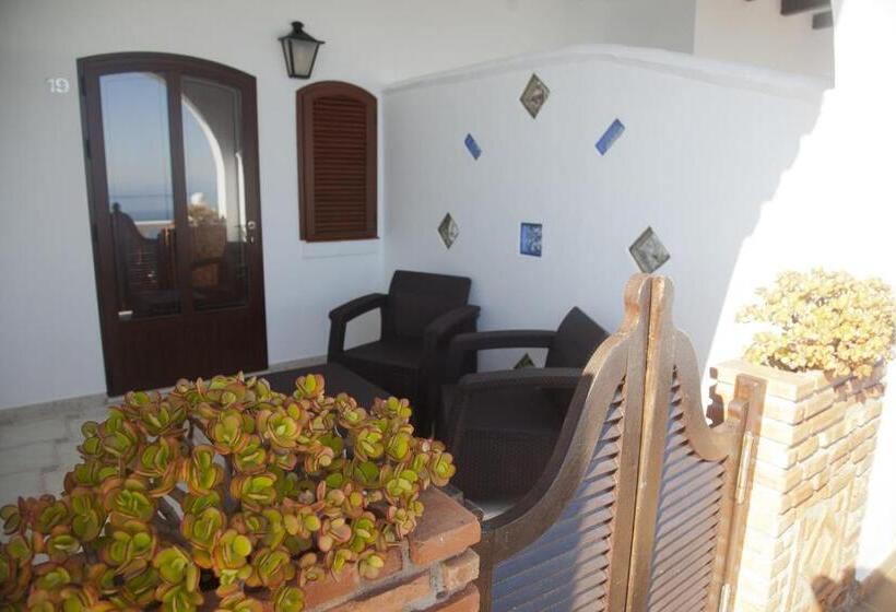 Habitación Estándar Vista Mar, Hostal Mar De Frente