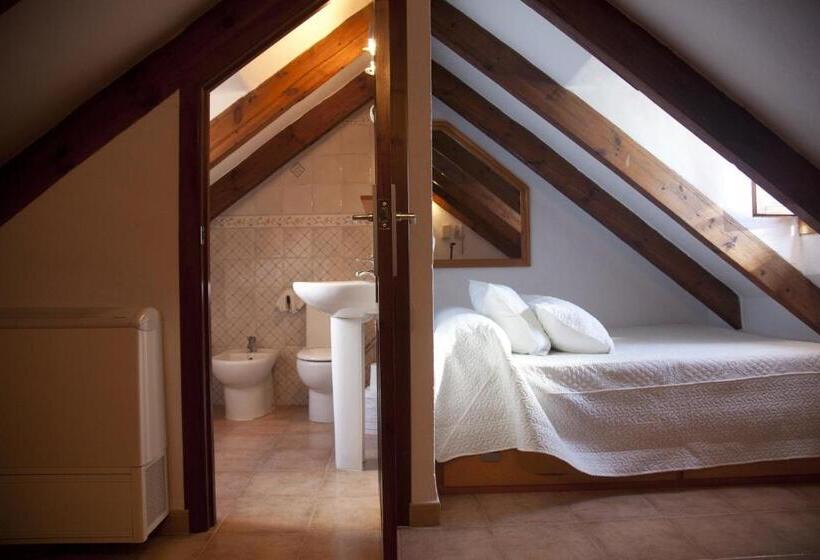اتاق اکونومی, Hostal Mar De Frente