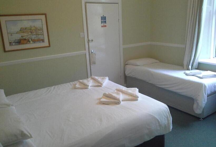 패밀리 룸, Arundel House