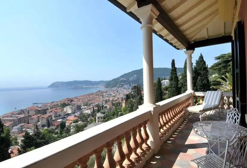 سوییت با چشم‌انداز دریا, Villa Della Pergola Relais Et Chateaux