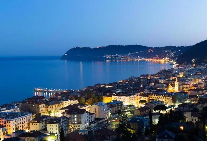 سوییت با چشم‌انداز دریا, Villa Della Pergola Relais Et Chateaux