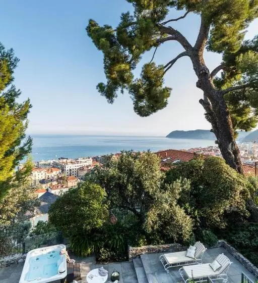 سوییت لوکس, Villa Della Pergola Relais Et Chateaux