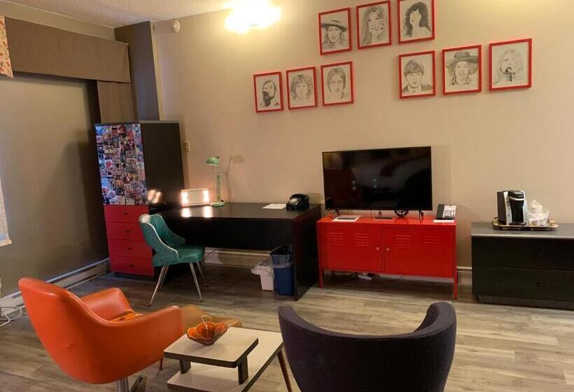 Люкс Повышенной Комфортности, Days Inn By Wyndham Berthierville