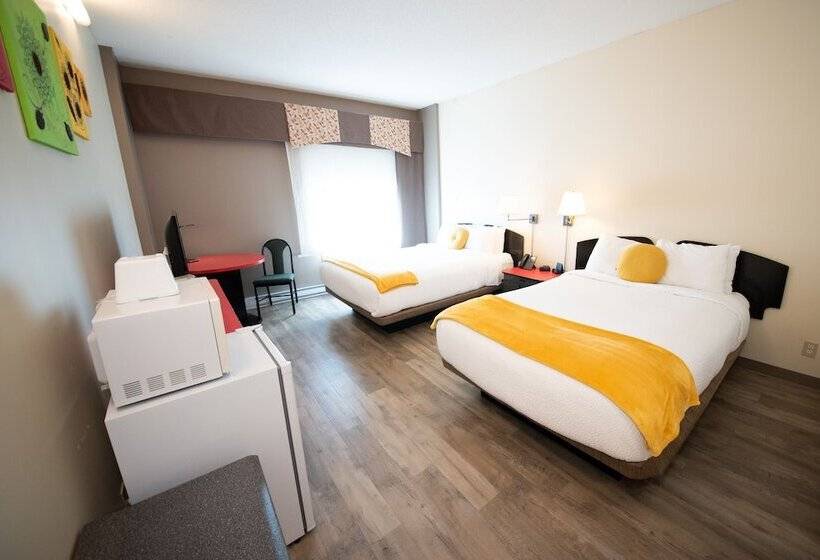 2ダブルベッドのスタンダードルーム, Days Inn By Wyndham Berthierville