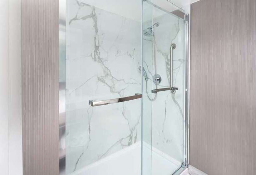 带大床的标准间, Hilton Bogota