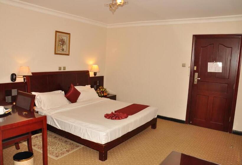 اتاق استاندارد با تخت بزرگ, Kaleb