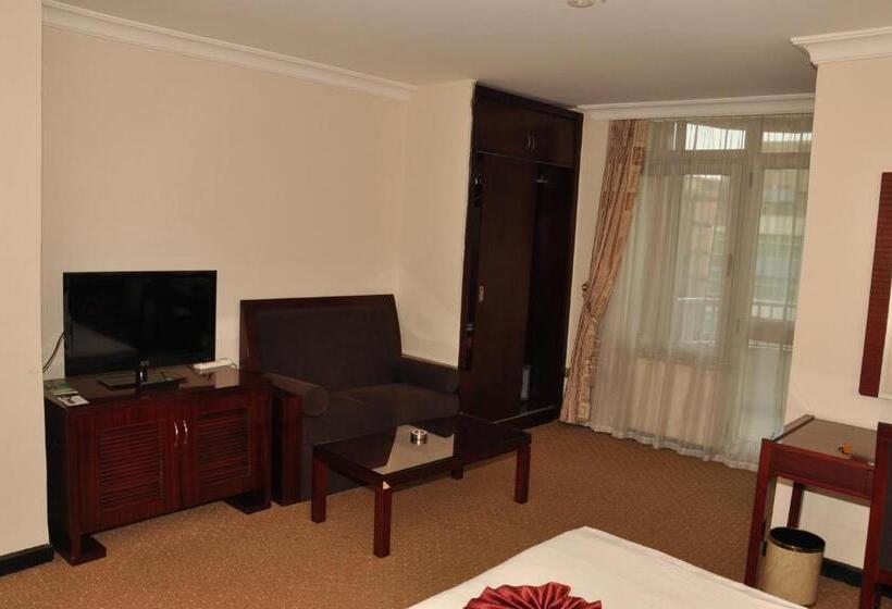 اتاق استاندارد با تخت بزرگ, Kaleb