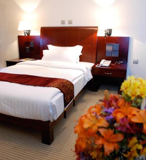 اتاق استاندارد یک نفره, Kaleb