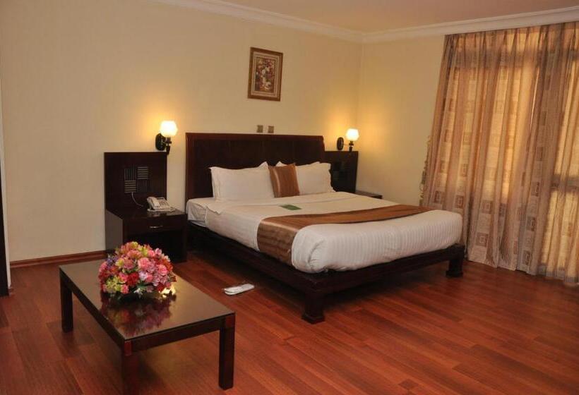 اتاق لوکس با تخت بزرگ, Kaleb