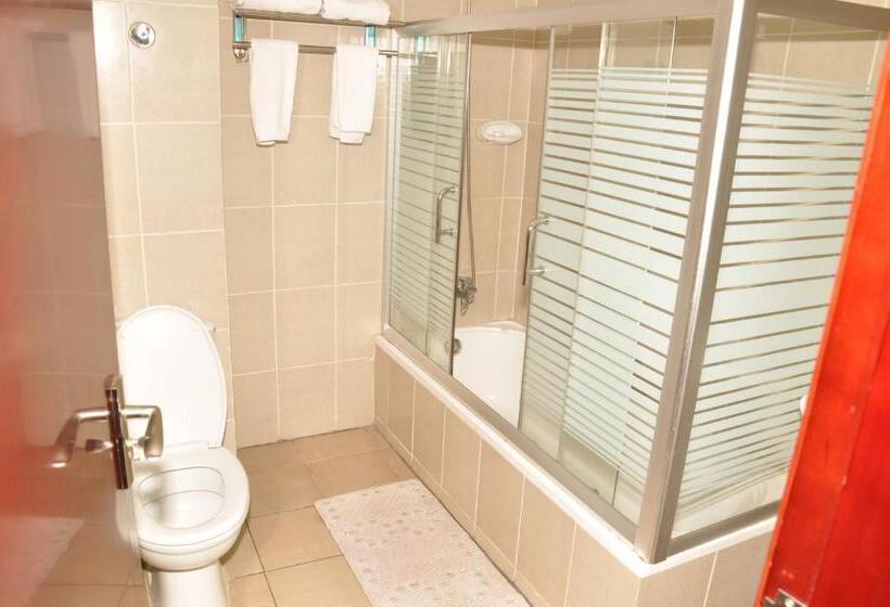 اتاق استاندارد, Kaleb