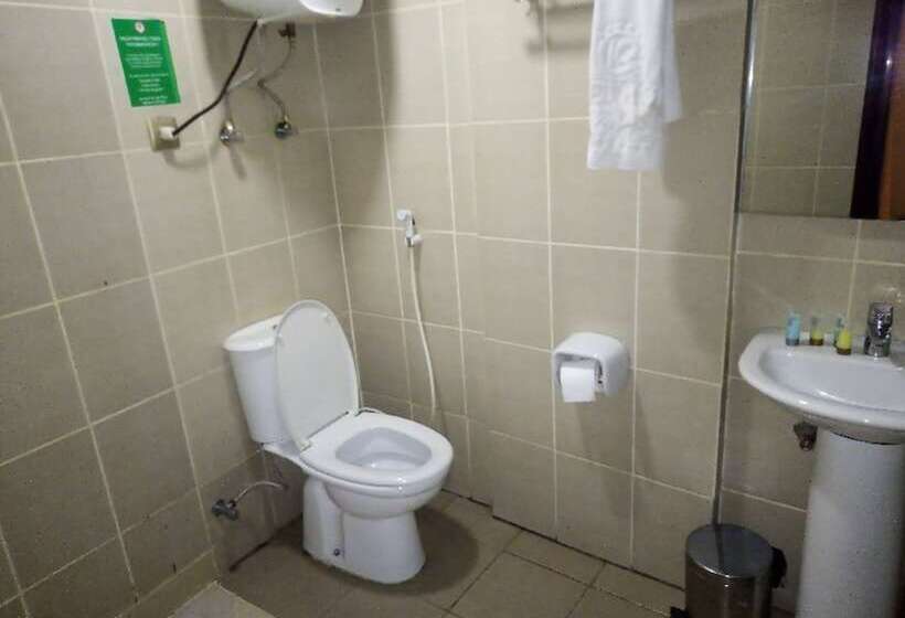 اتاق استاندارد, Kaleb