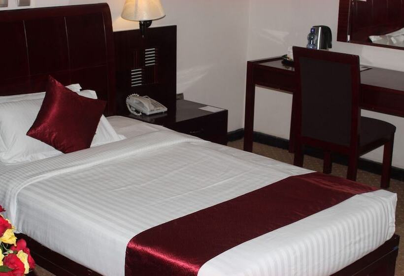 اتاق استاندارد, Kaleb