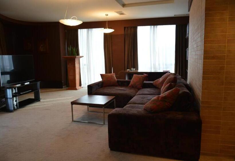 침실 2개 아파트, Presidivm Palace