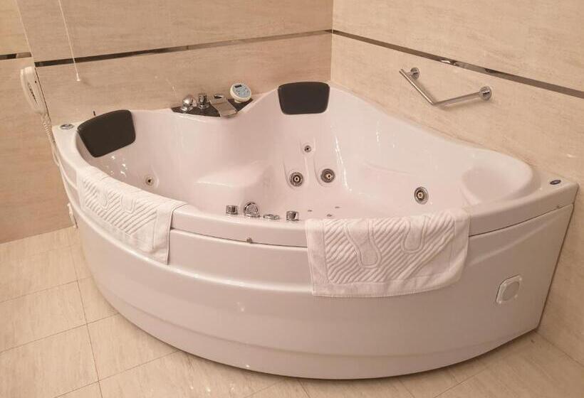 침실 2개 아파트, Presidivm Palace