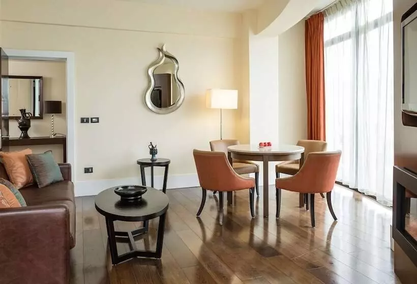 سوییت, Radisson Blu Hotel, Addis Ababa