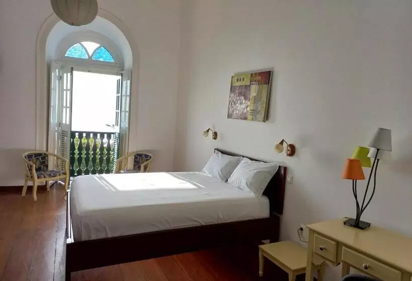 اتاق لوکس با چشمانداز دریا, Savana