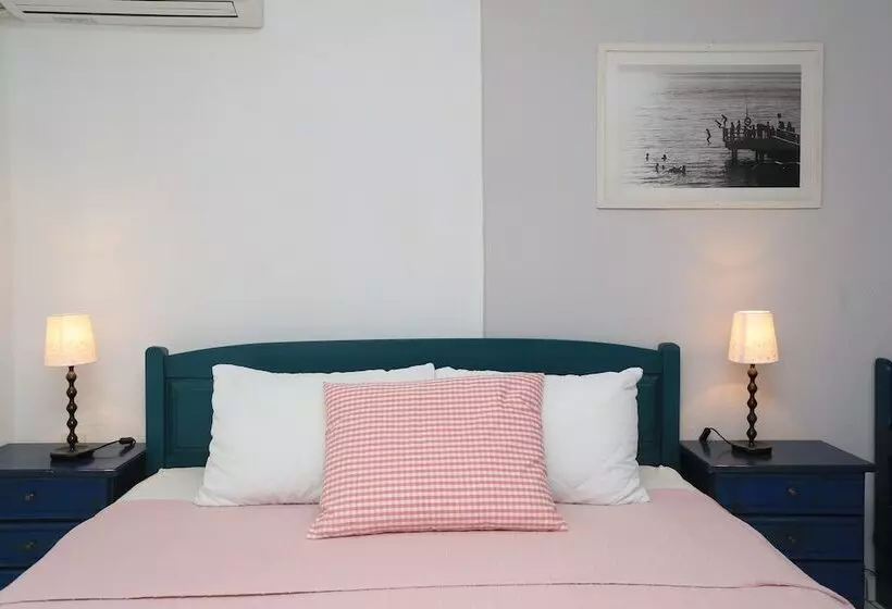 Studio Standard, Seapaint Studios