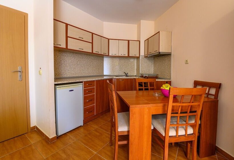 إستوديو قياسى, Apartcomplex Panorama Dreams