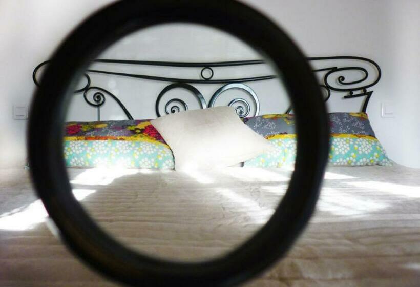 标准间, Aux Bords Du Temps