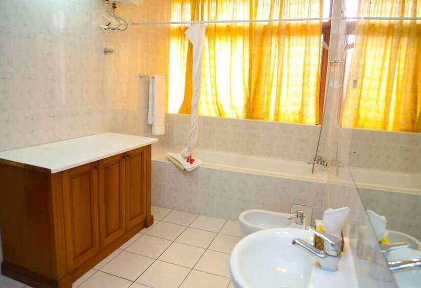 Люкс, Coconut Grove Regency