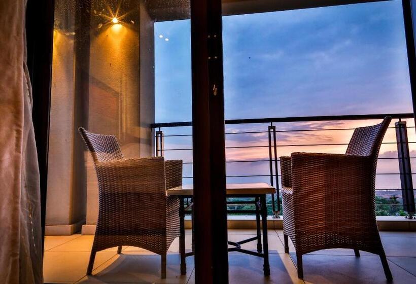 اتاق اجرایی با چشم‌انداز دریا, Endless Horizons Boutique