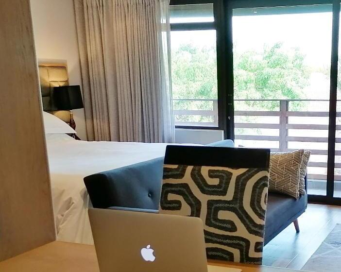 Люкс с Балконом, Endless Horizons Boutique