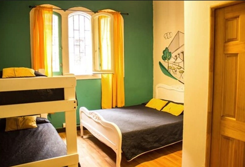 غرفة قياسية ثلاثية, Hostal Forestal