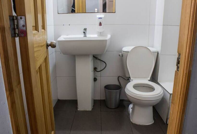 غرفة قياسية رباعية, Hostal Forestal