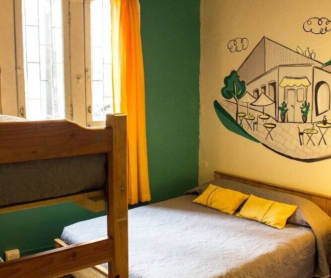 غرفة قياسية رباعية, Hostal Forestal