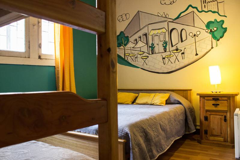 غرفة قياسية ثلاثية, Hostal Forestal