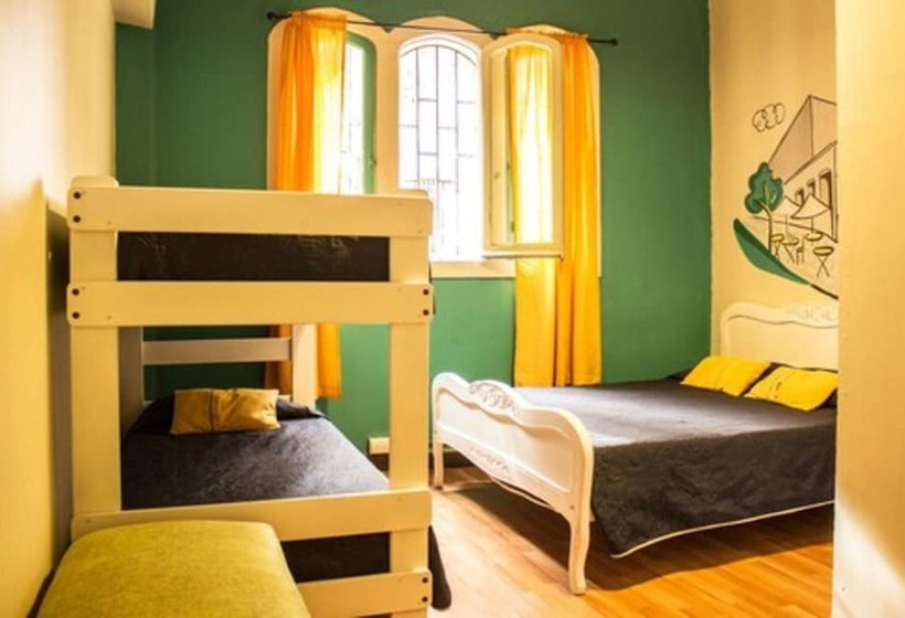 标准三人间, Hostal Forestal