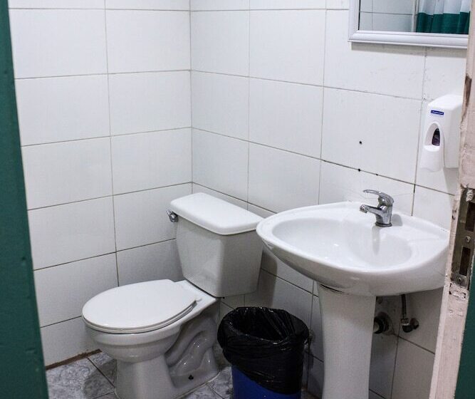 غرفة قياسية حمام مشترك, Hostal Forestal